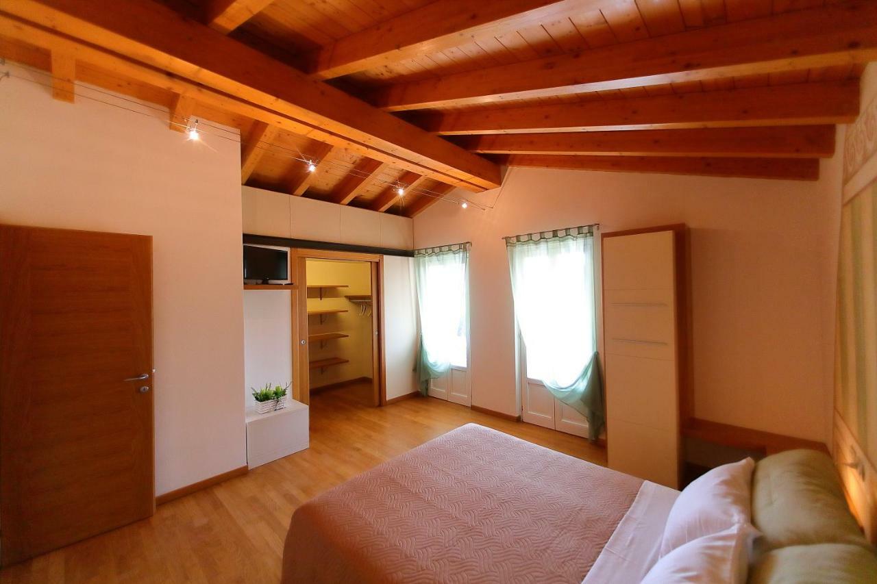 Villa Zarina - Up To 12 People Peschiera del Garda Ngoại thất bức ảnh